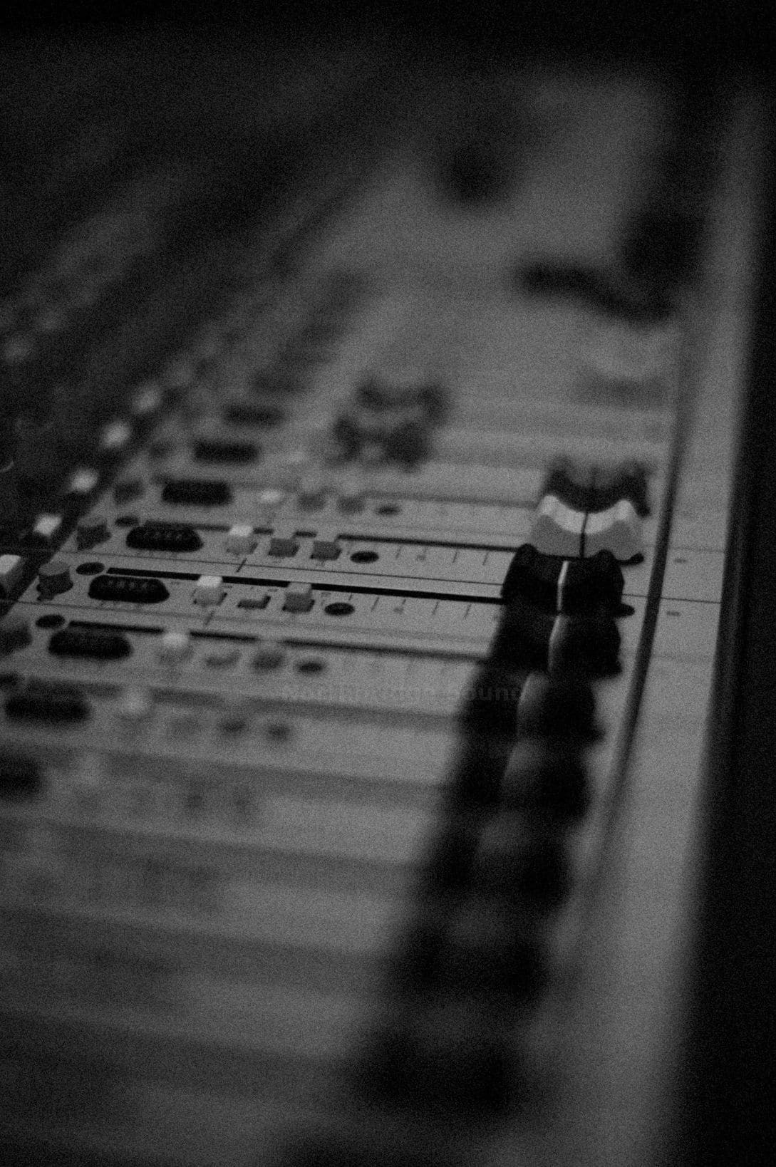 How to Improve Audio Clarity in Busy Environments